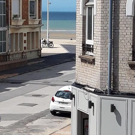 Petit Studio Vue Mer 50M De La Plage Malo Ngoại thất bức ảnh
